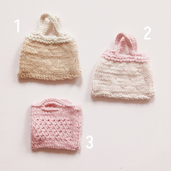 Knitted doll shopping bag