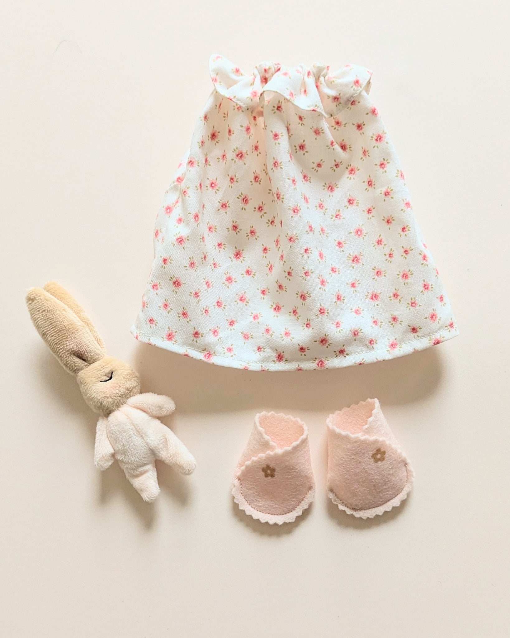 Sleepy bunny nightie set