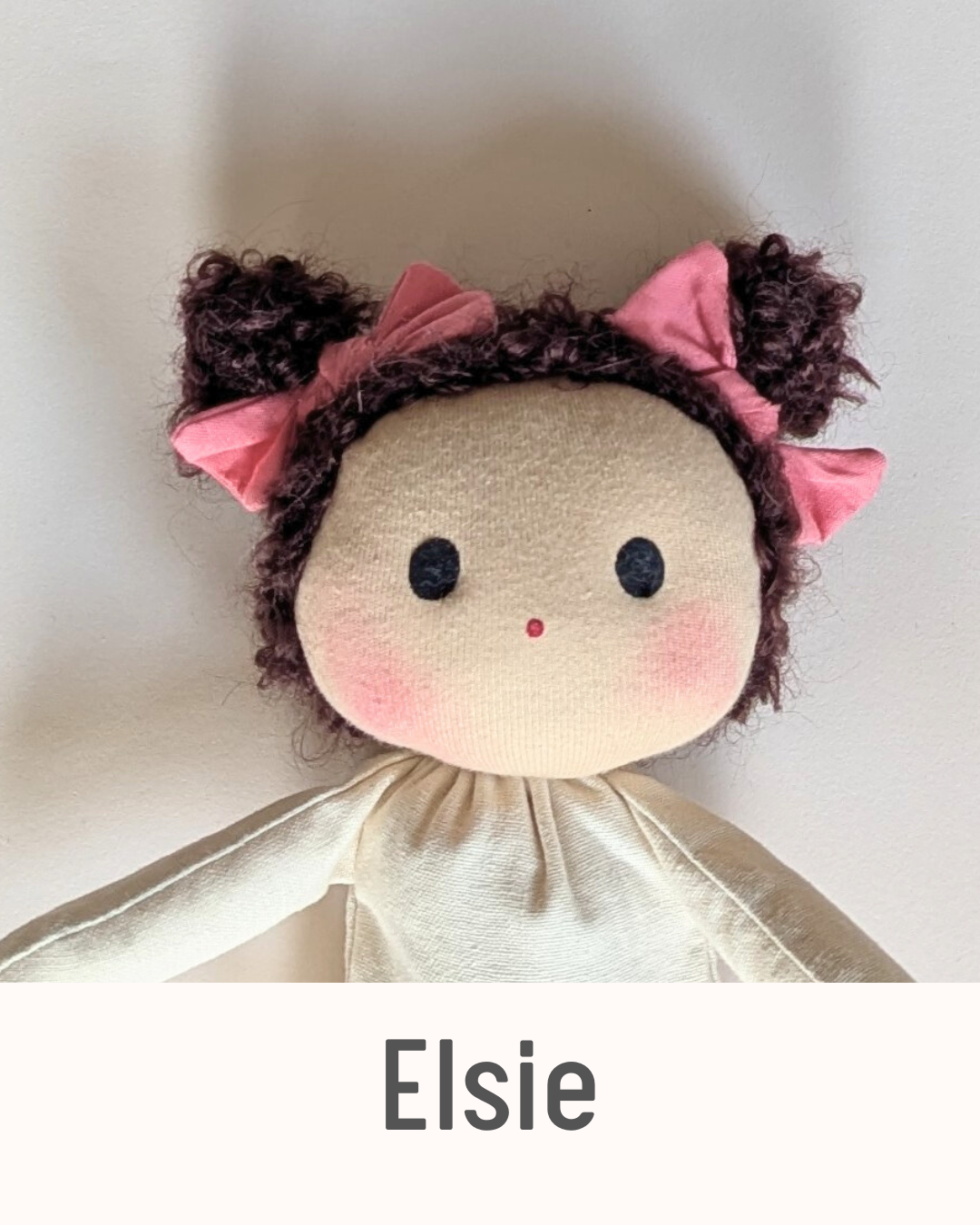 Elsie - dress up doll - Brown Hair