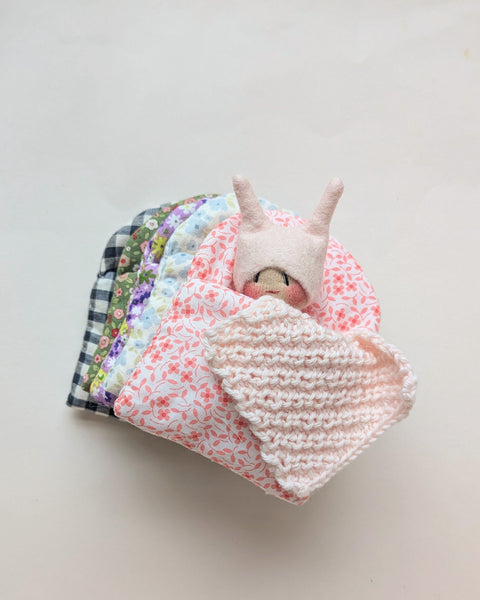 Sleeping bag & blanket set (for worry bugs)