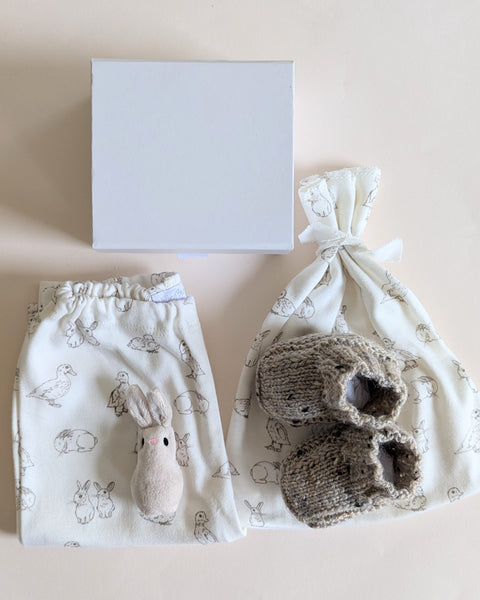 Gender neutral baby set