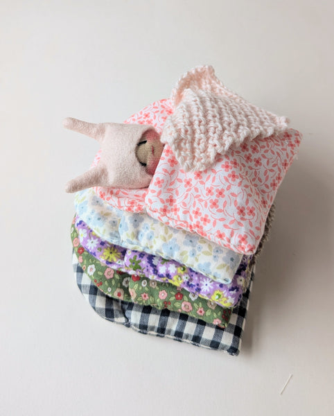 Sleeping bag & blanket set (for worry bugs)